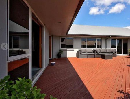 Four Bedroom Home In Highlands Park - Photo 3