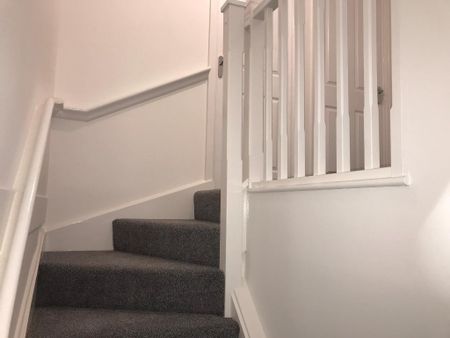 3 bedroom semi-detached house to rent - Photo 5