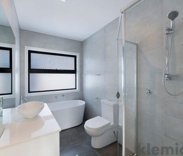 Super low maintenance townhouse. - Photo 1