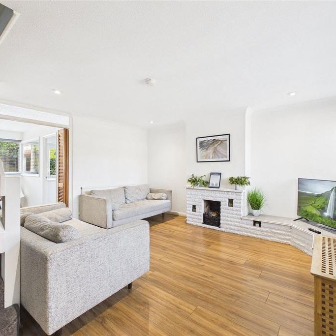 3 bedroom terraced house to rent - Photo 1