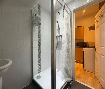 1 bedroom house of multiple occupation to rent - Photo 1