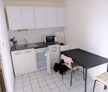 Location Appartement 1 pièce 25m² - Photo 4