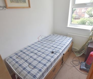 2 Bedroom End Terraced House - Photo 2