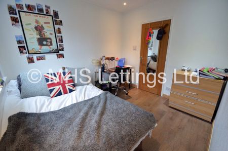3 Bedroom Ground Floor Flat for rent in The Poplars - Photo 5