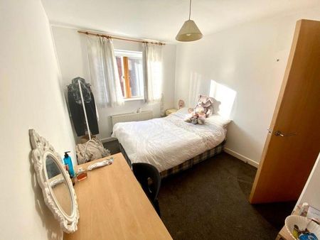 2 bedroom flat to rent - Photo 5