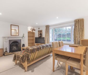 Flat to rent - Shooters Hill Road, London, SE3 - Photo 4