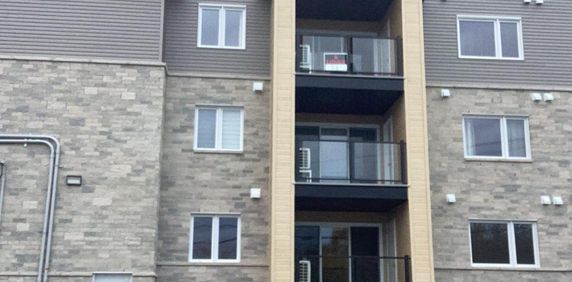 5 1/2 a louer-pointe-des-cascades-appartement - Photo 2