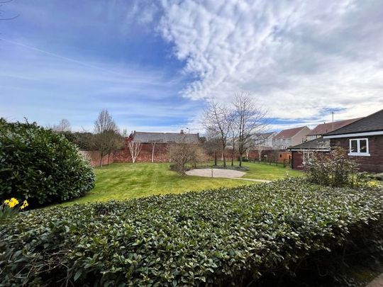 TO LET – Park Crescent, Southport – Available January 2026 - Photo 1