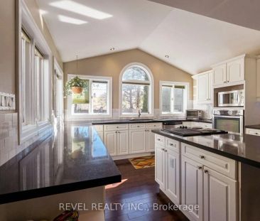 1034 FREDONIA DRIVE - Photo 2