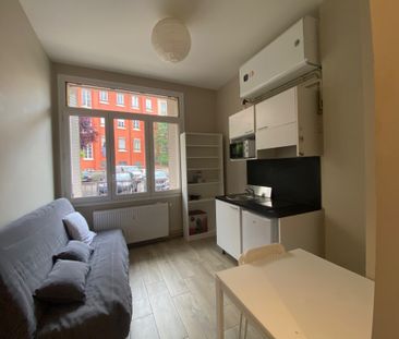 Location Appartement 1 pièce 13m² LYON 3ème - Photo 3