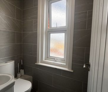 Tregonwell Road, Bournemouth, Dorset, BH2 - Photo 3