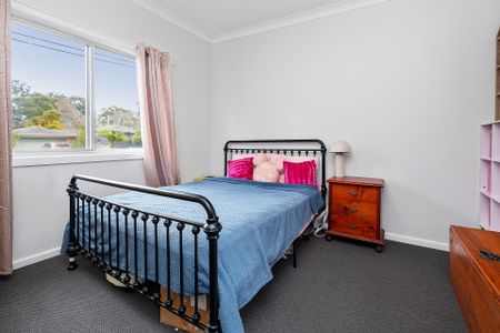 Spacious Home in Lemon Tree Passage - Photo 5