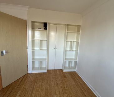 5 bedroom townhouse to rent - Photo 3