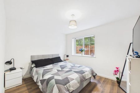 Apt 17, 16 Comber Road - Photo 3