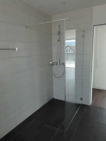 2.5-Zimmer-Dachwohnung mit 78m2 Dachterrasse - Photo 5