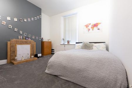 Sandyford Road, Sandyford - Photo 3