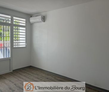 Location Appartement 4 pièces 75m² PETIT BOURG 97170 - Photo 2