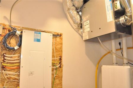 For Lease - 160 Rochefort Street Unit# D3, Kitchener, Ontario - Photo 5