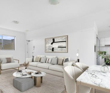 Modern and Stylish Apartment - Photo 2