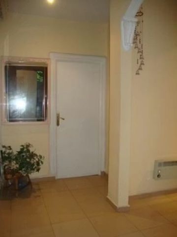 Avinguda de Blasco Ibáñez, Valencia, Valencian Community 46021 - Photo 4