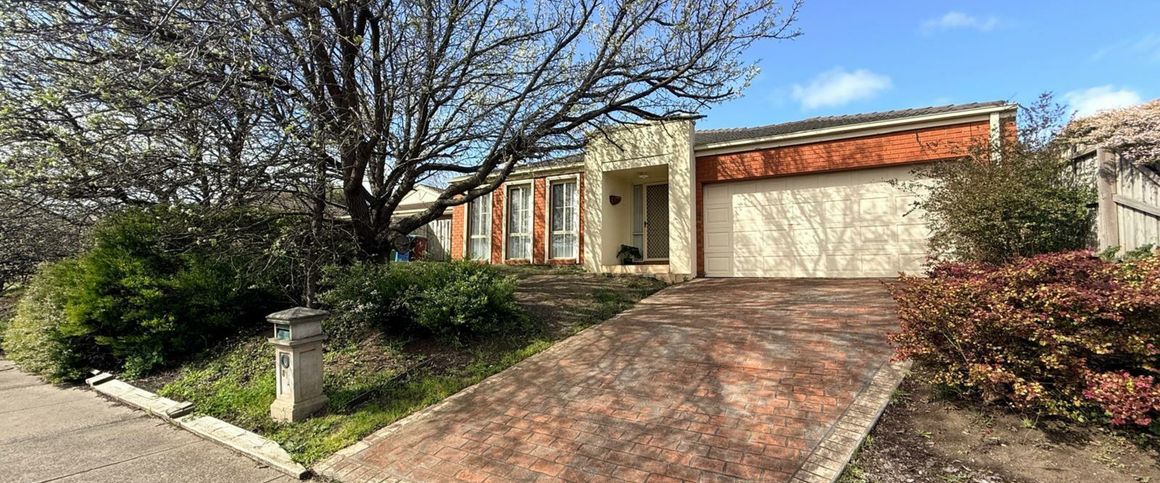 87A Bemersyde Drive, Berwick VIC - Photo 1