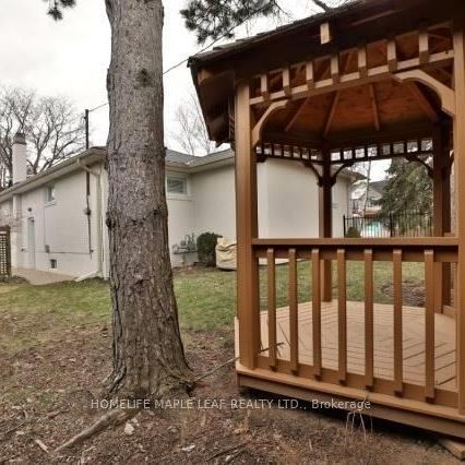 For Lease - 1124 Bridge Road, Oakville, Ontario - Photo 1