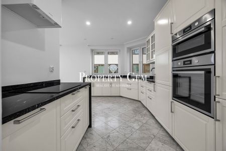 Warszawa, Wilanów, Królowej Marysieńki - Zdjęcie 5