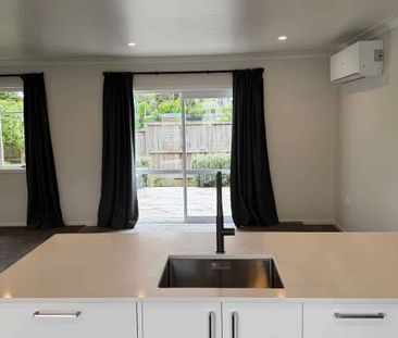 Renovated Character Cottage - Photo 4