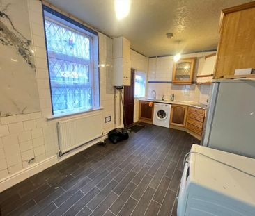 3 bedroom terraced house to rent - Photo 6