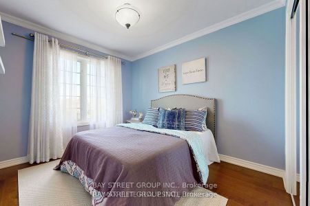 For Lease - 37 Whisperwood Road, Vaughan, Ontario - Photo 4