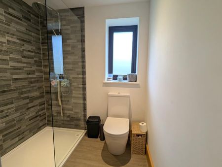 1 bedroom semi-detached bungalow to rent - Photo 4