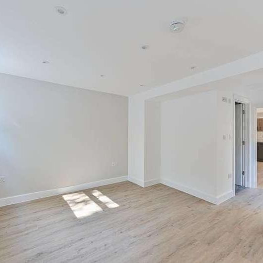 Mitcham Lane, Streatham, SW16 - Photo 1