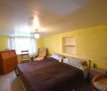 Dolton, EX19 - Photo 3