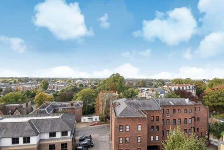 Richmond Hill, Surrey, TW10 - Photo 4