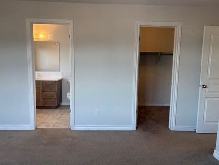 For Lease - 805 Twist Way, Kanata, Ontario - Photo 3