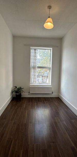 1 bedroom ground floor flat to rent - Photo 1
