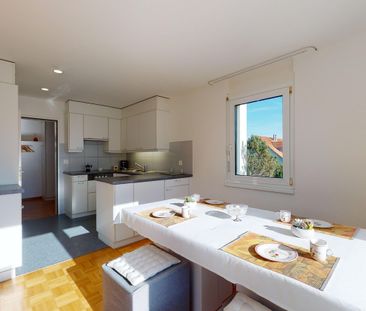 2.5 Zimmerwohnung in Oetwil am See - Photo 2