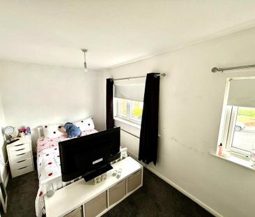 2 bedroom semi-detached house to rent - Photo 2