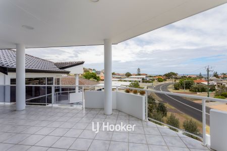 31 Mangles Street, South Bunbury WA - Photo 2