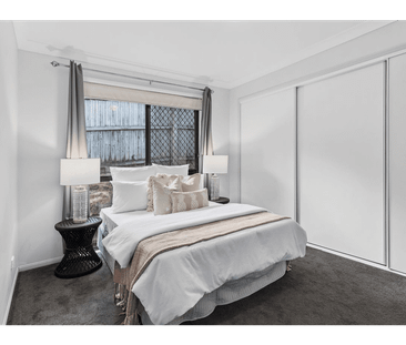 Elevated & Spacious 5 Bedroom Family Home - Photo 6