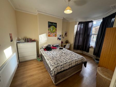 Neville Terrace, The Groves - P1619 - Photo 4