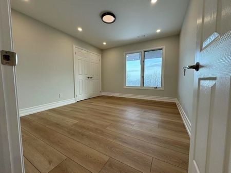 For Lease - 11 Redland Crescent, Toronto, Ontario - Photo 4