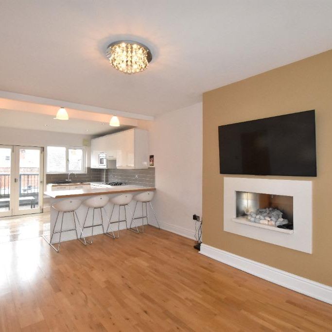 2 bedroom flat to rent - Photo 1