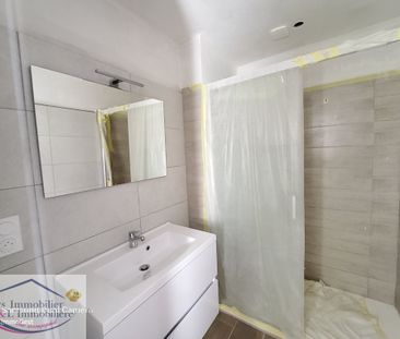 Location Appartement 3 pièces 69m² CUERS 83390 - Photo 2