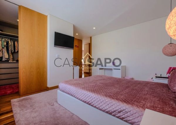 Moradia T4+2 para comprar / alugar em Gondomar