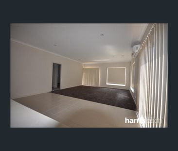 12 Dune Street, Point Cook, Vic 3030 - Photo 3