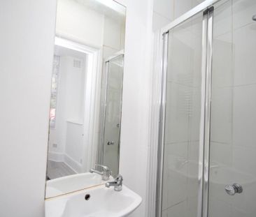 Maisonette to rent - Photo 6