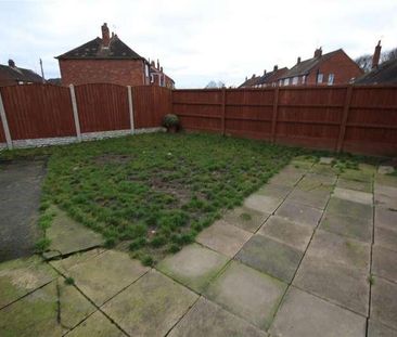 Manor Drive, Featherstone, Pontefract, WF7 - Photo 3