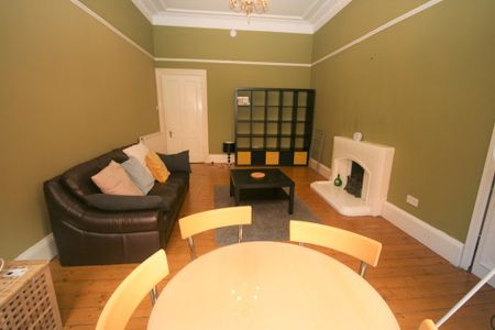 Melrose Gardens, 2 Bed Spacious Furnished G/F Apartment, Available 08/11/2024 - Photo 3