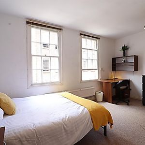 Cumberland Street, Bristol - Photo 2